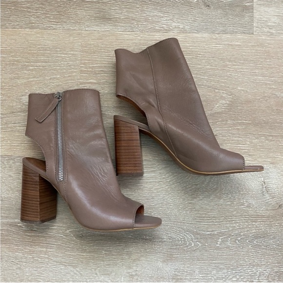 Topshop Home Ankle‎ Boots - Picture 3 of 10